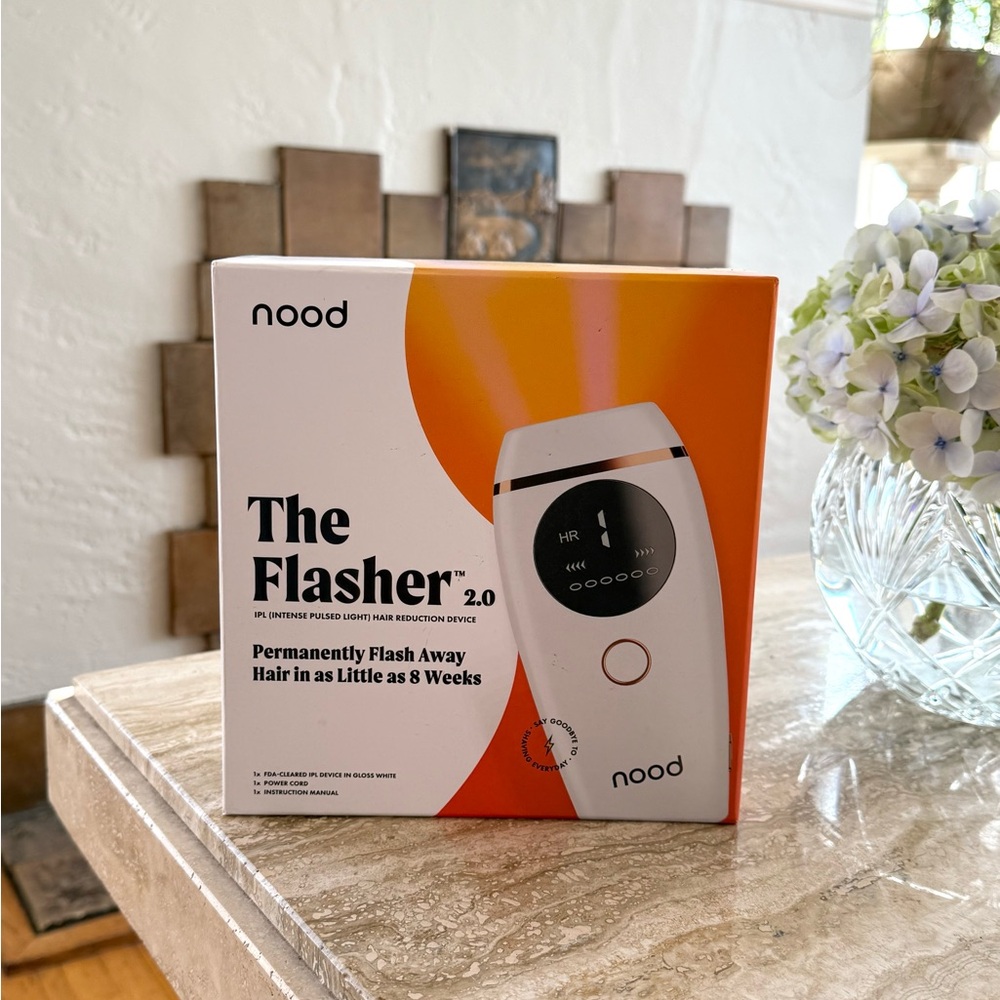 The Flasher 2.0 Hair Removal Device - White